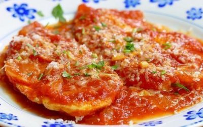 Pechugas de pollo en salsa de tomate