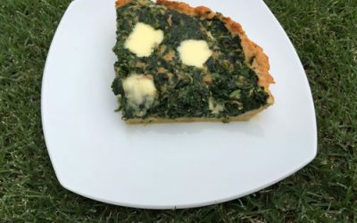 Tarta de espinaca y atún con masa de pollo